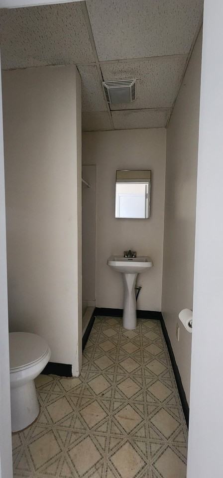 411 Belmont Ave #1 - Photo 4 of 7