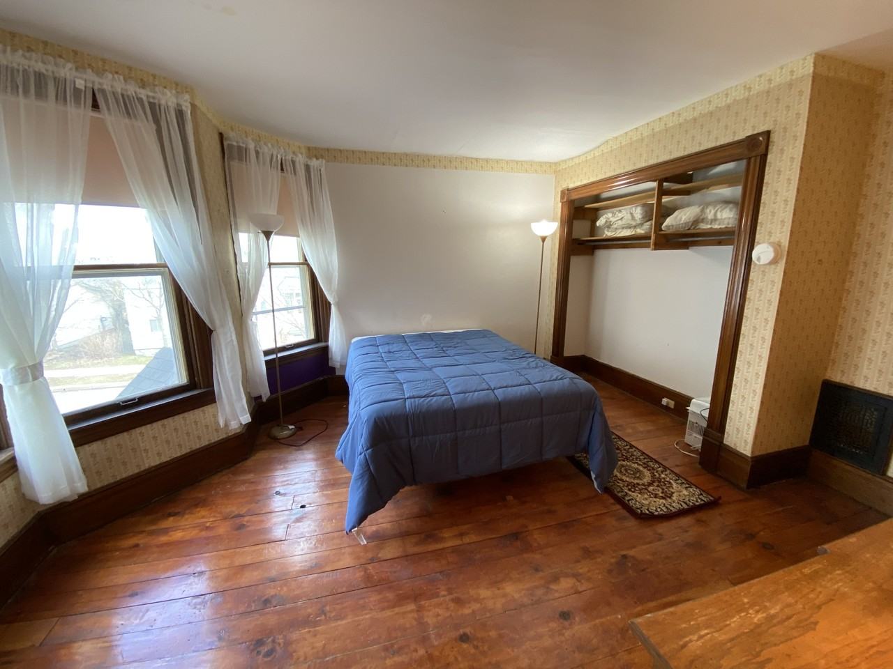 12 1/2 Susquehanna Ave - Photo 3 of 13