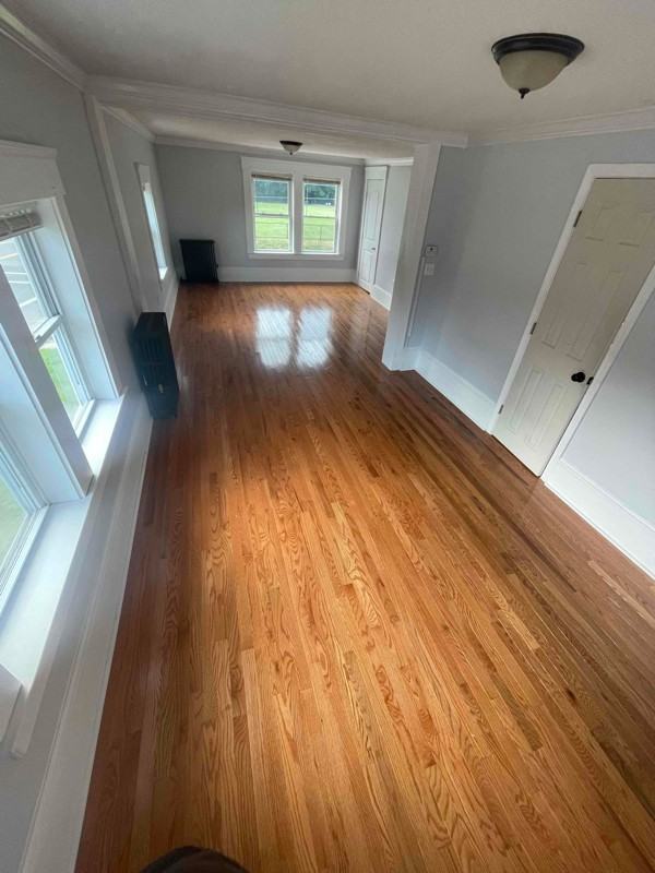 48 Hall St - Photo 3 of 7