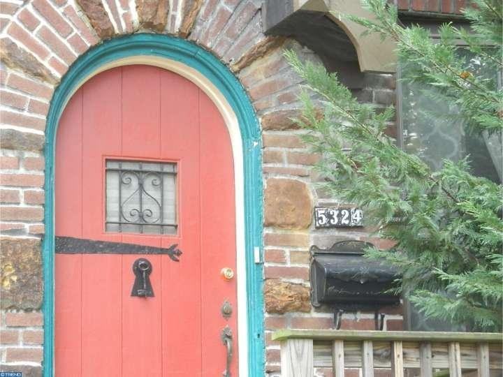 5324 Sherwood Terrace - Photo 2 of 13