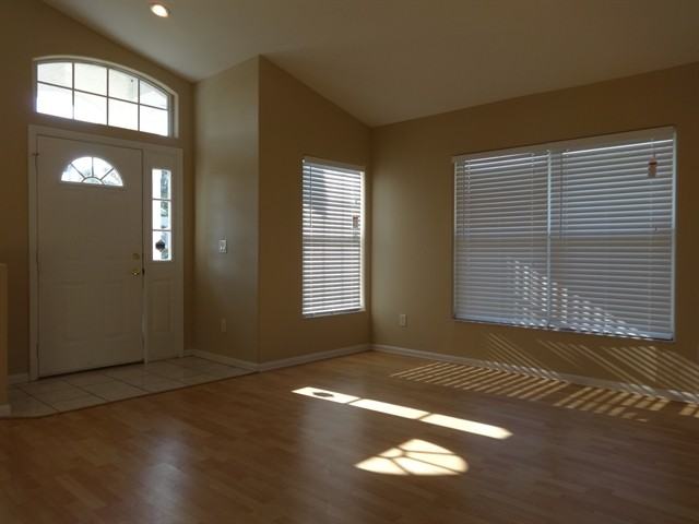 1824 Ashton Dr E - Photo 3 of 21