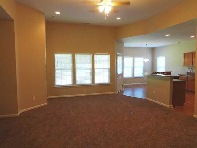 114 Mayfield Dr - Photo 2 of 19