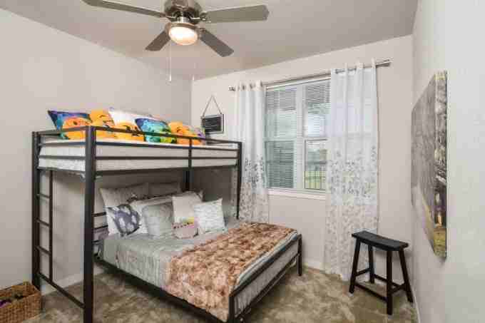 14011 Fm 969 Rd - Photo 2 of 10