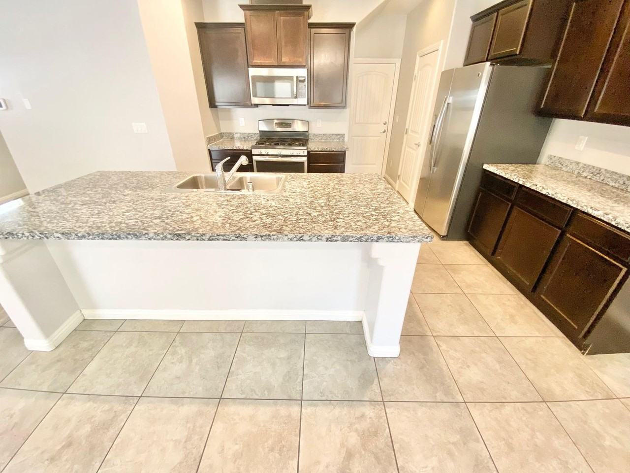 6743 Dragonfly Rock St - Photo 5 of 33