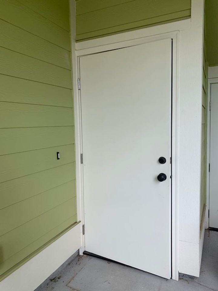3201 Franklin St - Photo 2 of 13