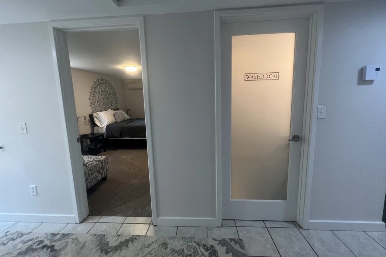 5745 Blakely Ave Ne - Photo 3 of 11