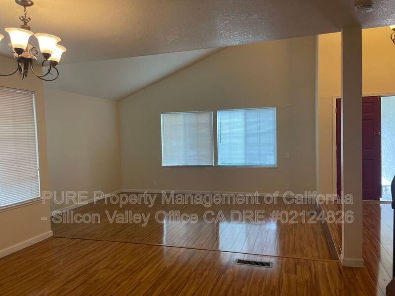6361 Pearlroth Dr - Photo 3 of 20