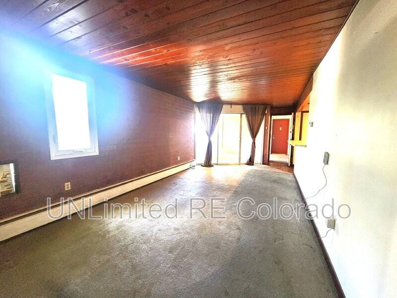 1343 N High St #13 - Photo 5 of 10