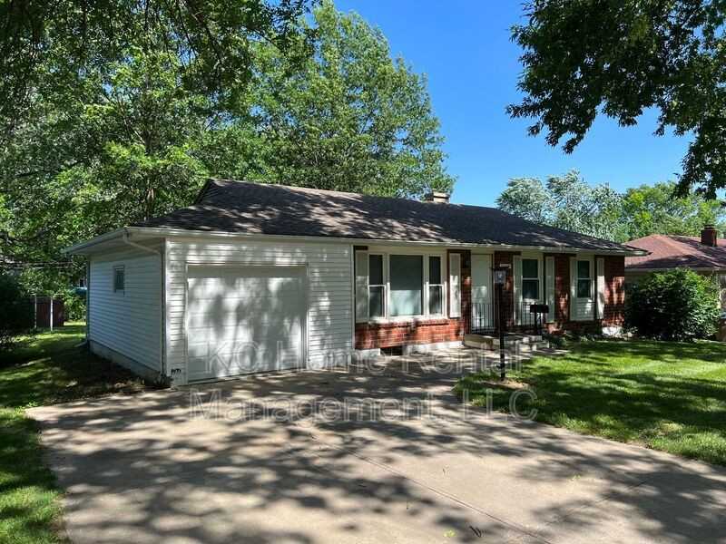 2629 Vernon St - Photo 2 of 30