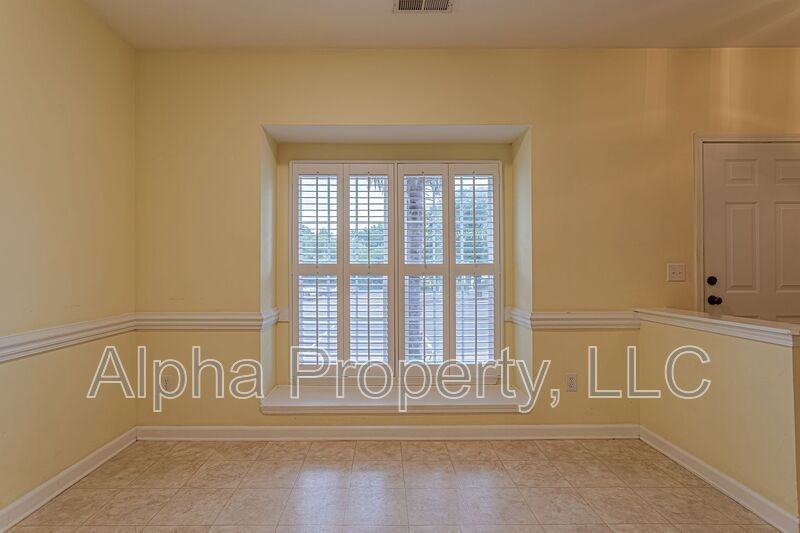 142 Spring Crossing Cir - Photo 7 of 24