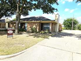 5715 Cancun Dr - Photo 1 of 1