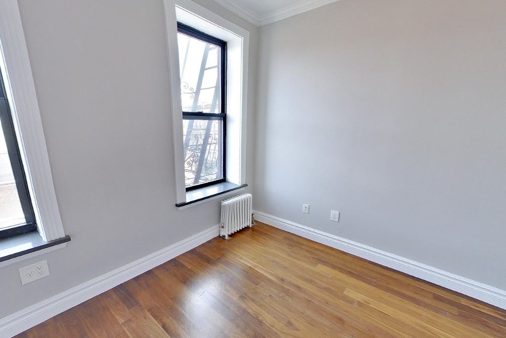 Avenue B #4C - Photo 5 of 7