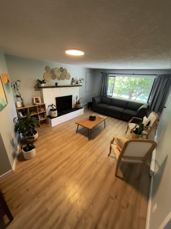 7818 West Coast Road