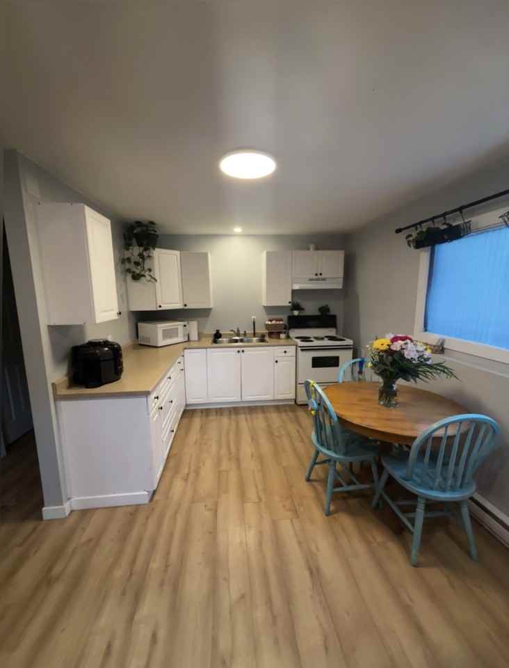 7818 West Coast Road - Photo 2 of 8