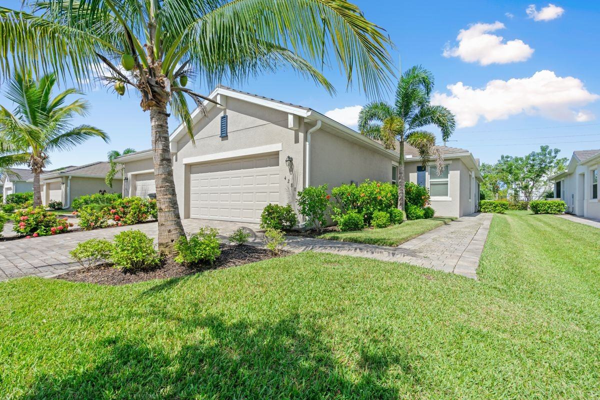 4288 Lemongrass Dr - Photo 2 of 22
