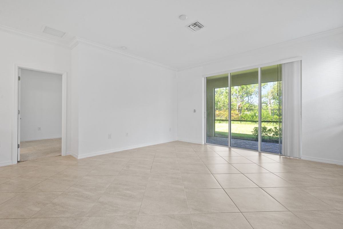 4288 Lemongrass Dr - Photo 3 of 22