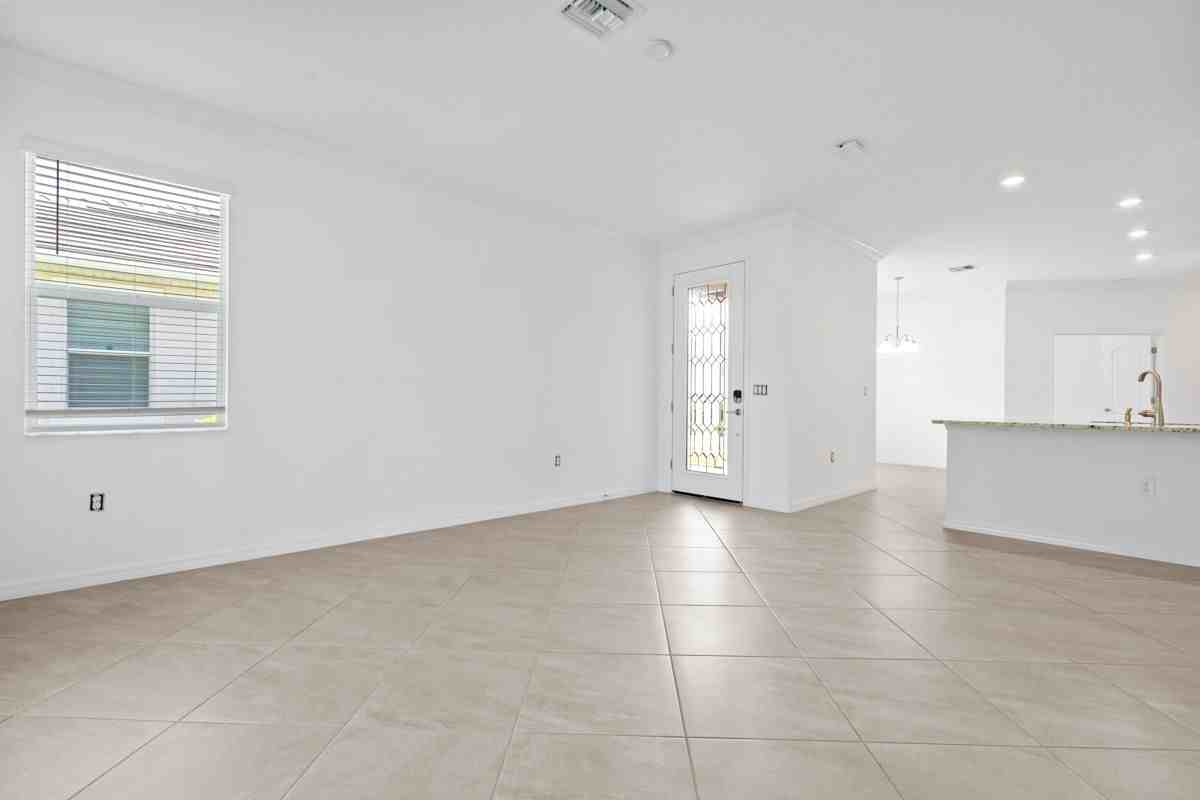 4288 Lemongrass Dr - Photo 5 of 22