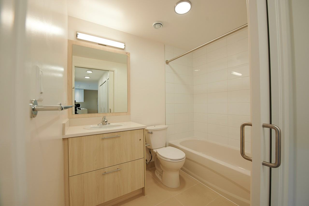 773 West 14th Avenue - Photo 3 of 5