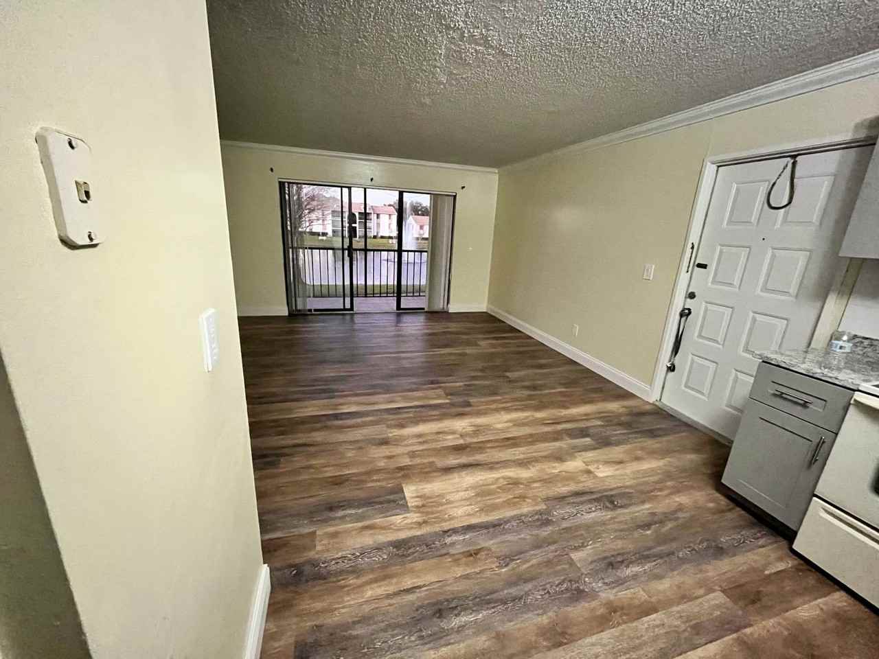 8205 Sun Spring Cir #72 - Photo 6 of 25