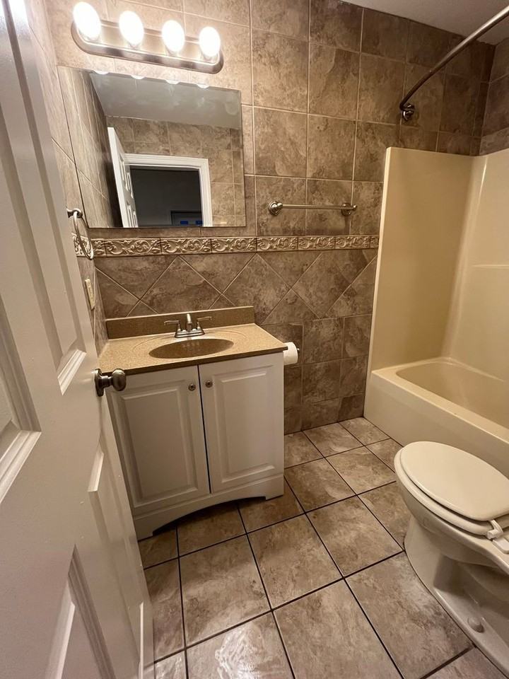 181 Chestnut Street DOWNTOWN SPRINGFIELD - Photo 2 of 11