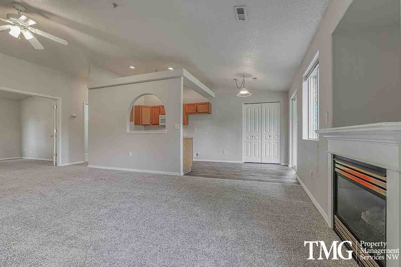 3243 Nw Julia St - Photo 6 of 31