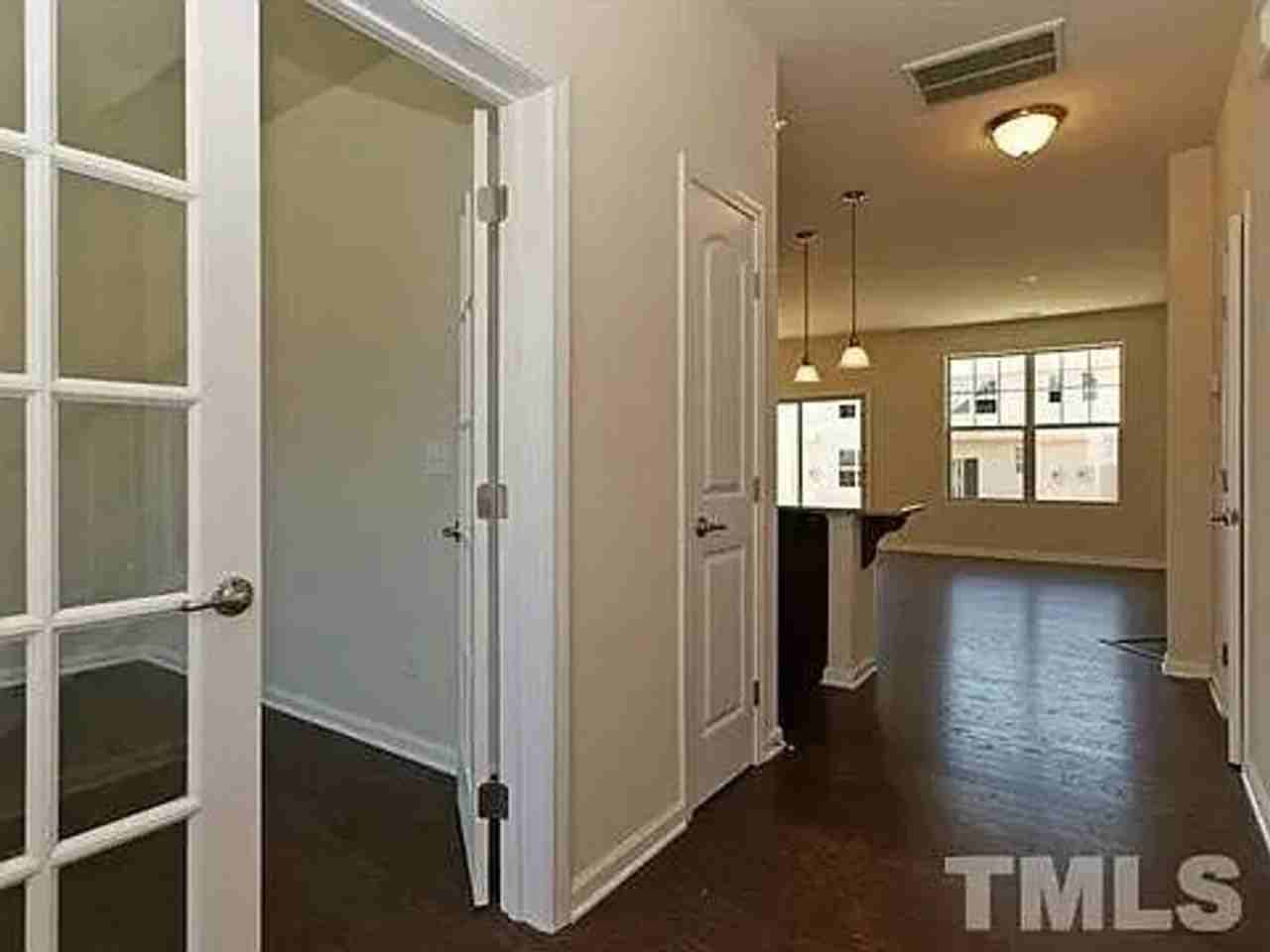 24 Sangre De Cristo Dr - Photo 2 of 6