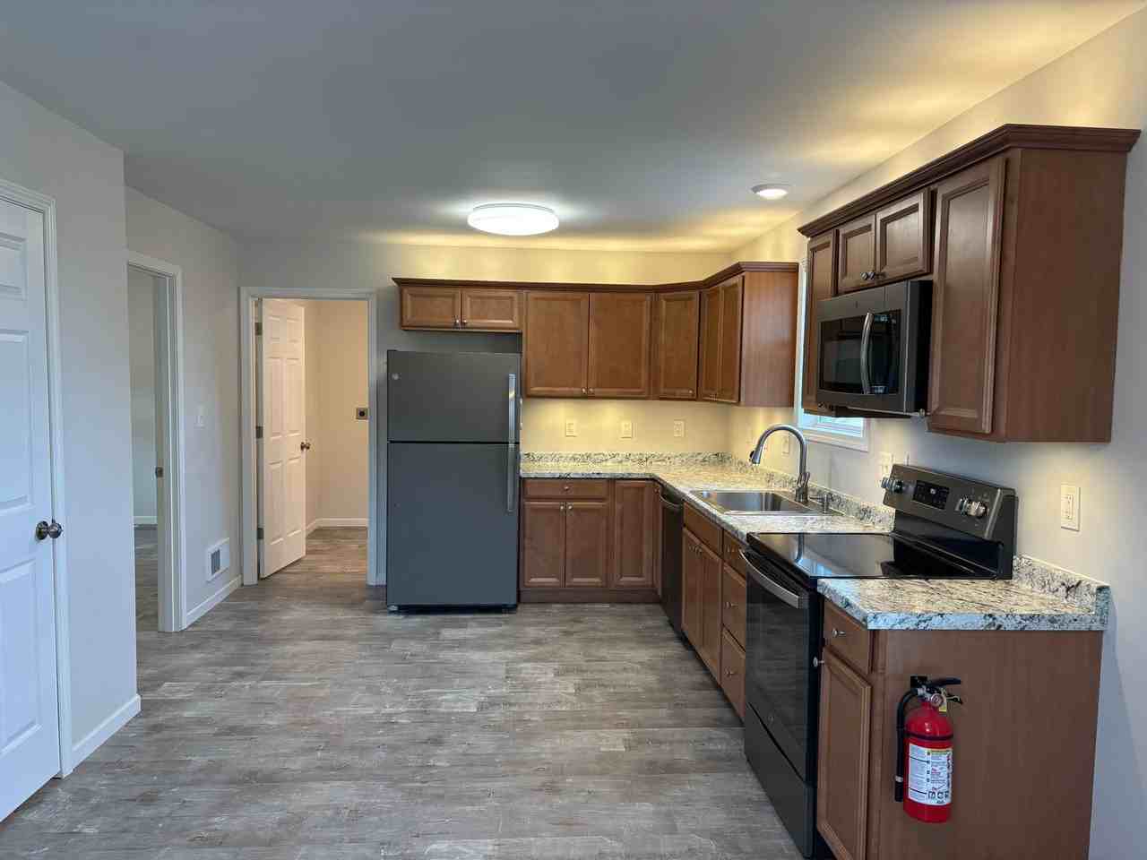 1220 Harrison Dr - Photo 2 of 15