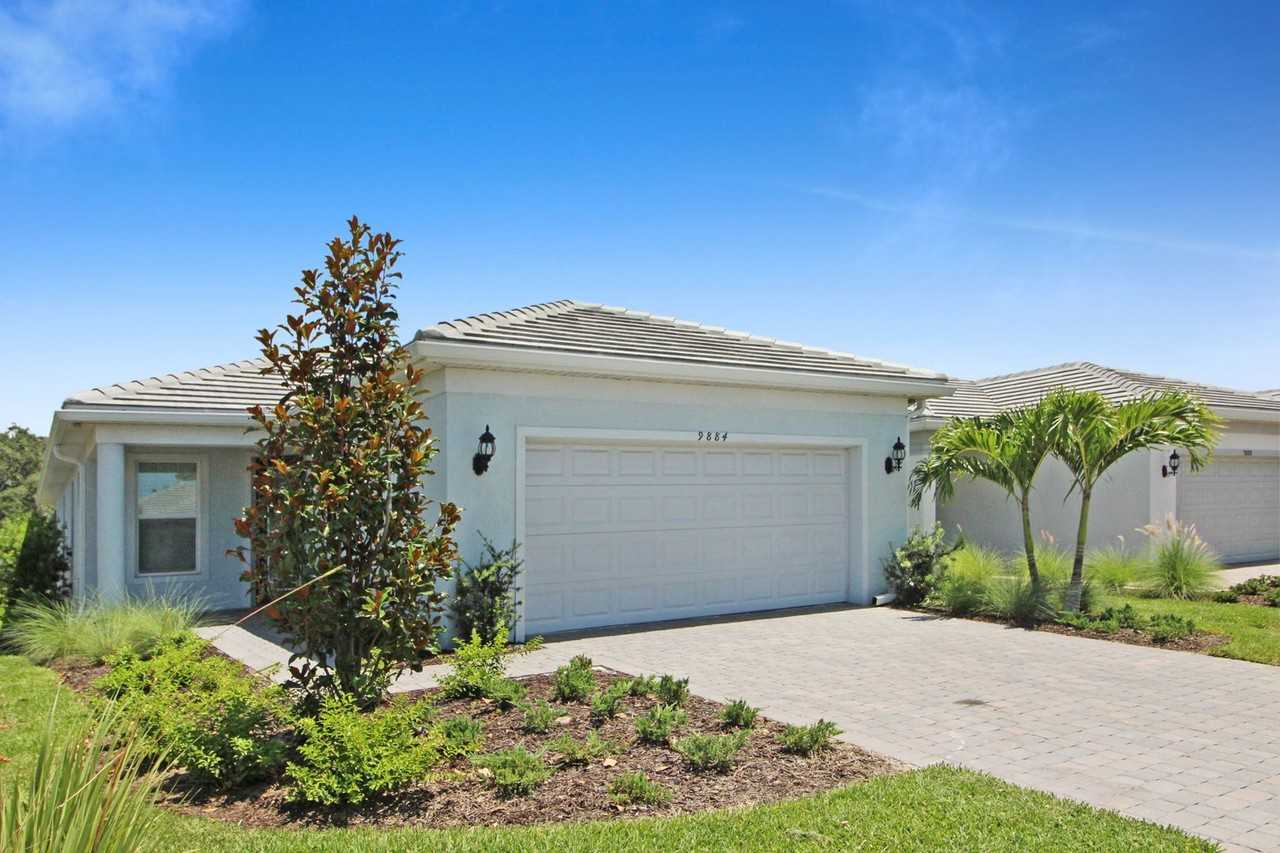 9884 Bright Water Dr - Photo 2 of 19