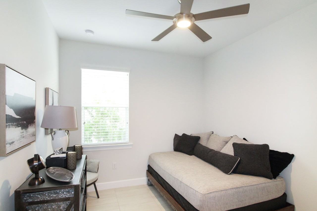 9884 Bright Water Dr - Photo 6 of 19
