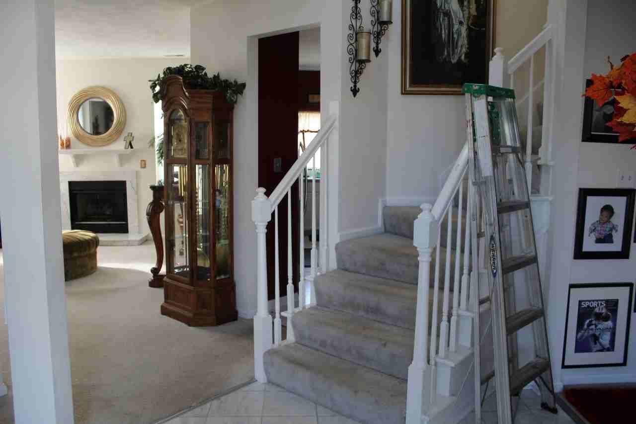 4115 Bishops Pl - Photo 4 of 28