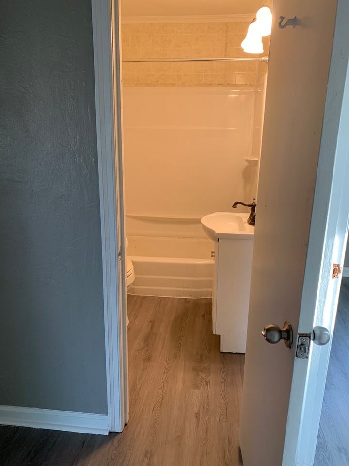 515 Poplar St - Photo 3 of 7