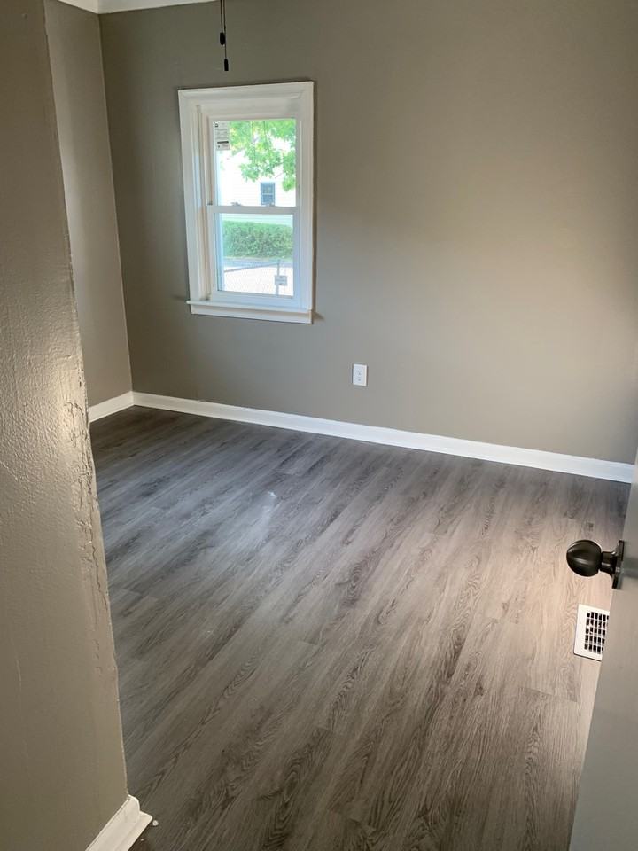 515 Poplar St - Photo 2 of 7