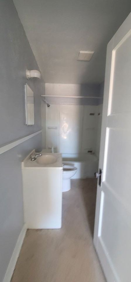 207 N Florida St - Photo 3 of 8