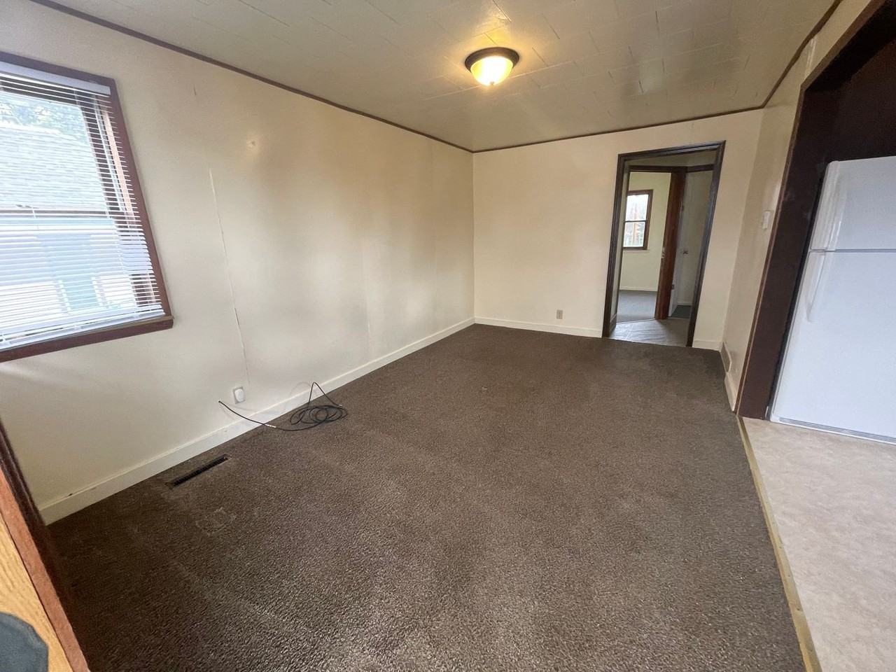 518 W 1st Ave - Photo 2 of 11