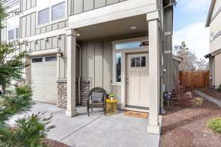 1068 Se Leonel Ln - Photo 1 of 1