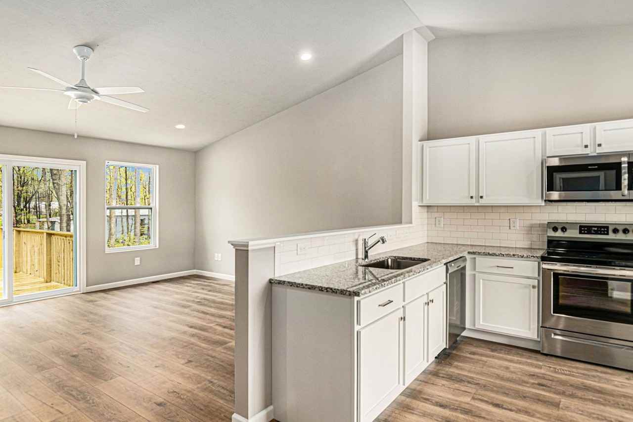 71316 Becraft Ct - Photo 3 of 18