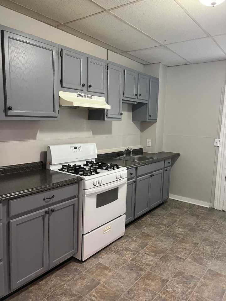 16 S Franklin St - Photo 2 of 15