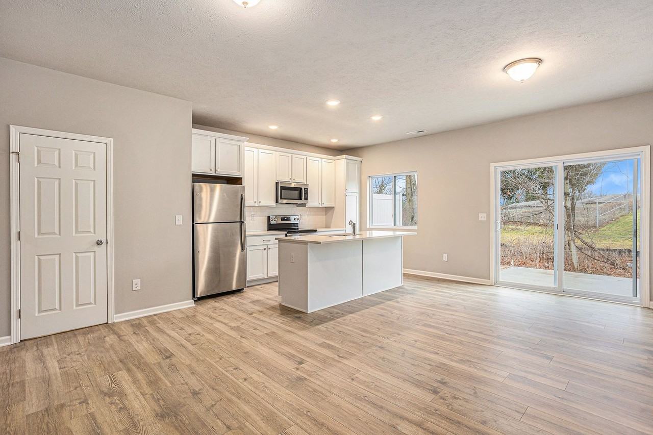 4600 Glen Haven Dr - Photo 6 of 18