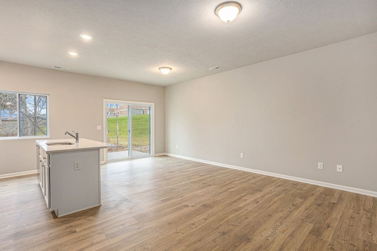 4600 Glen Haven Dr - Photo 7 of 18