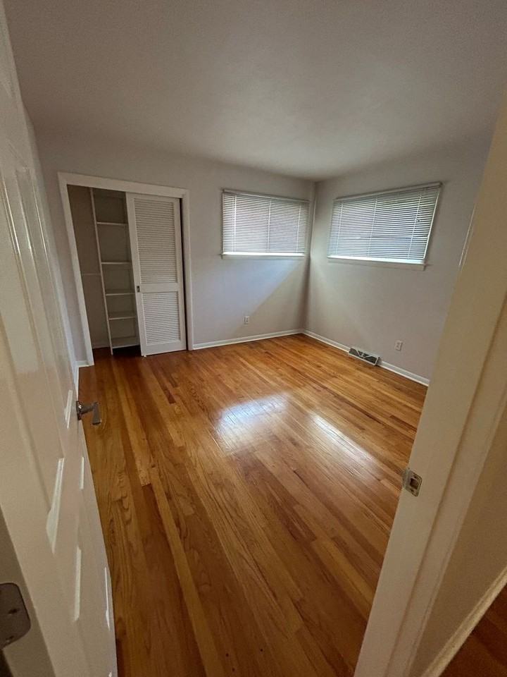419-421 Freeman St. (Duplex) - Photo 3 of 9