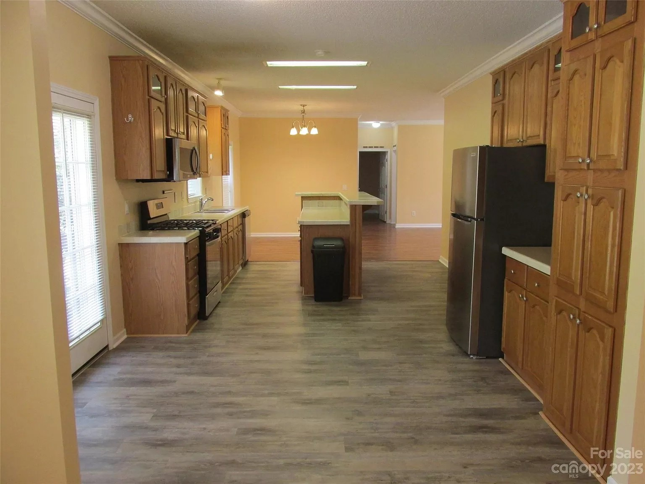 407 Monteith Gap Rd - Photo 2 of 5