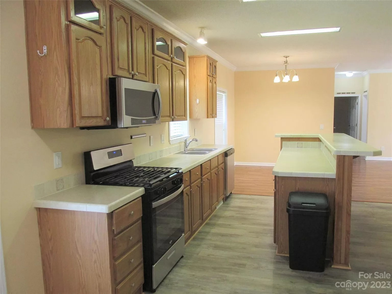 407 Monteith Gap Rd - Photo 3 of 5