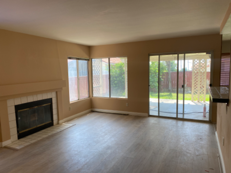 10460 Agate Ave - Photo 3 of 12
