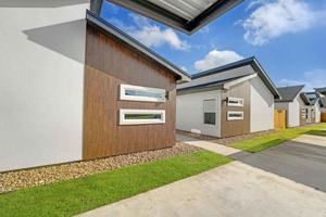 featured image of 1402 W Platinum Dr #4