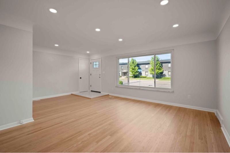 4014 Greenfield Rd - Photo 3 of 11