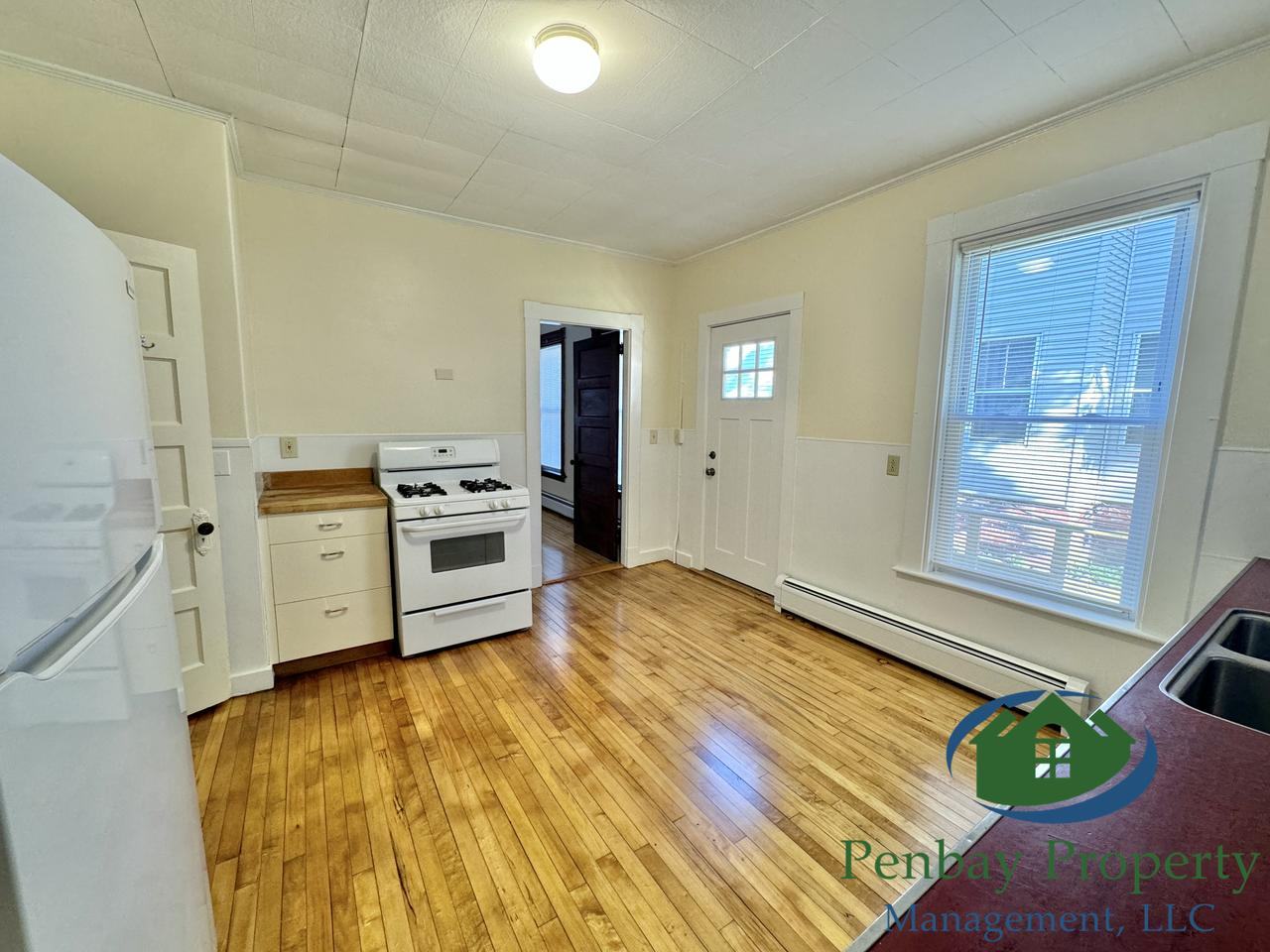 66 Center Street - Photo 4 of 15