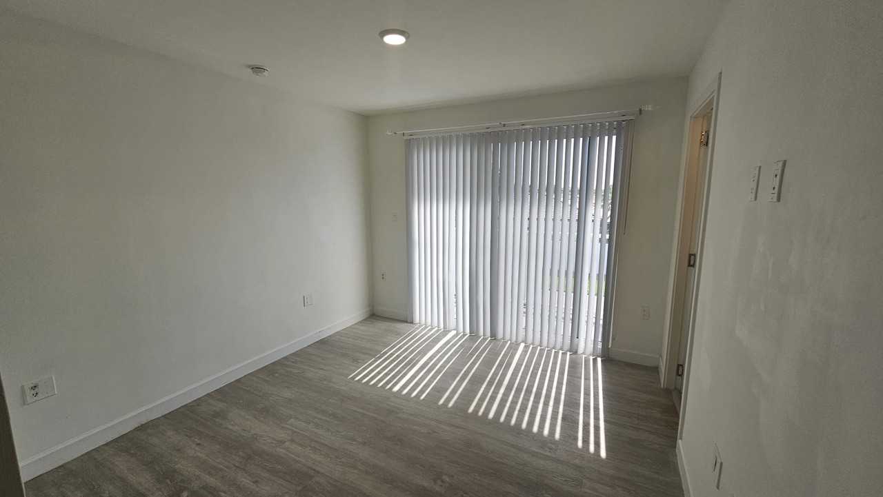 25871 Sw 139th Path #25871 - Photo 3 of 11