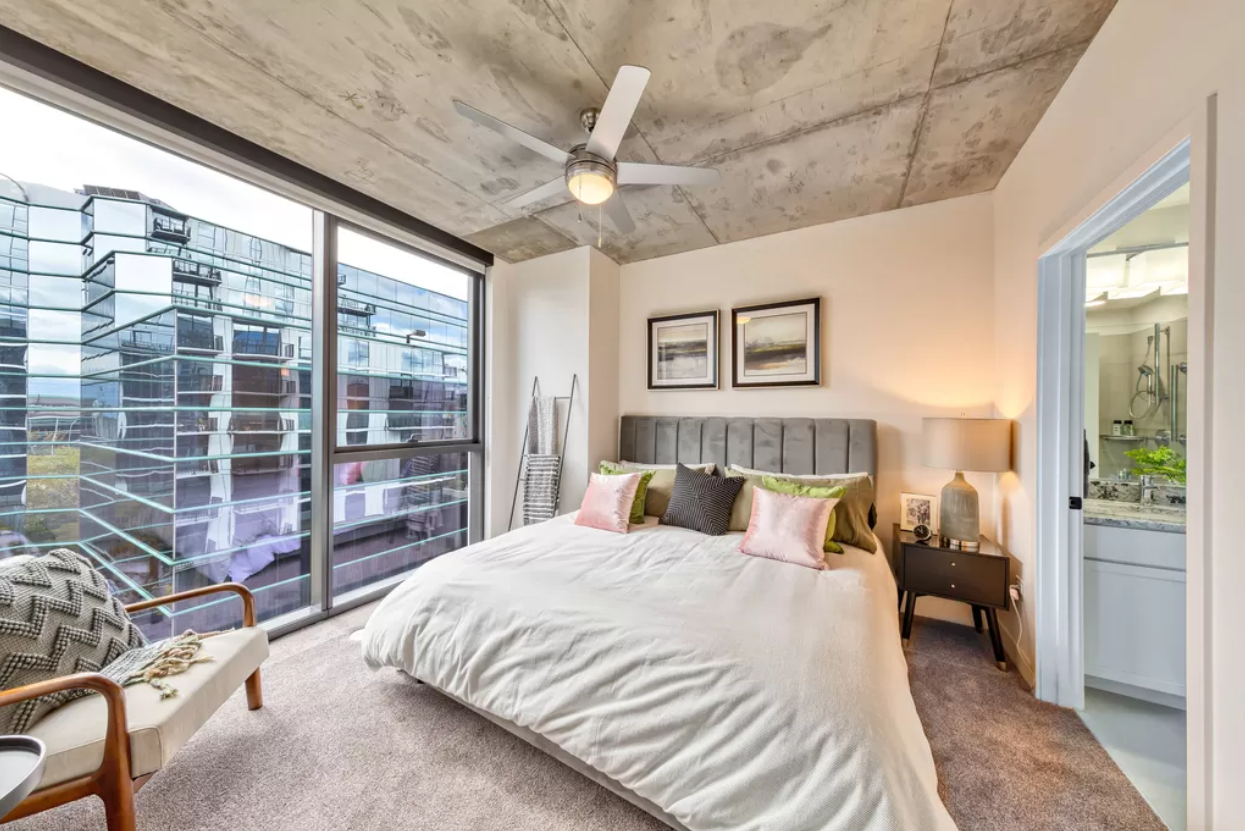 1727 Oak Ave - Photo 3 of 3