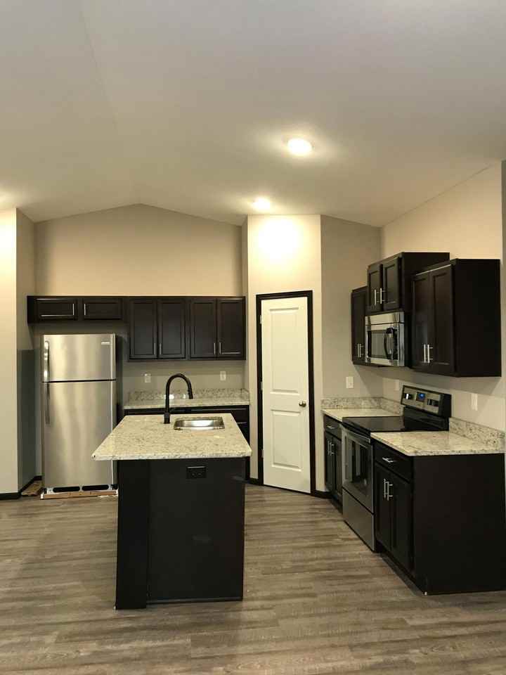 615 N Grandstone St #615 - Photo 2 of 24