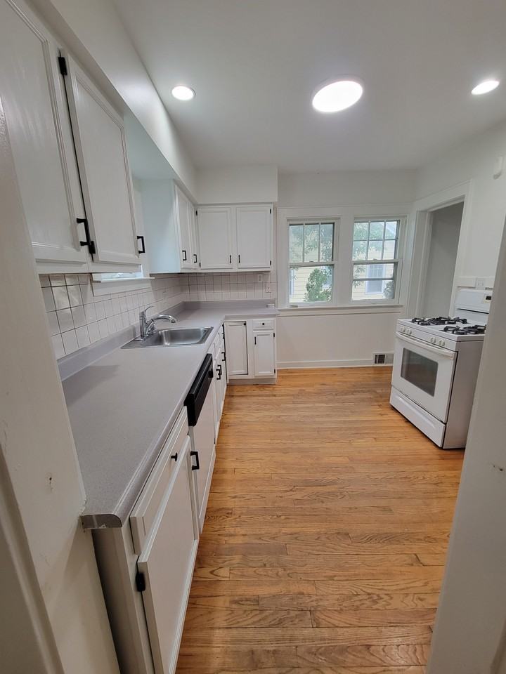 112 Alden St #NA - Photo 4 of 16